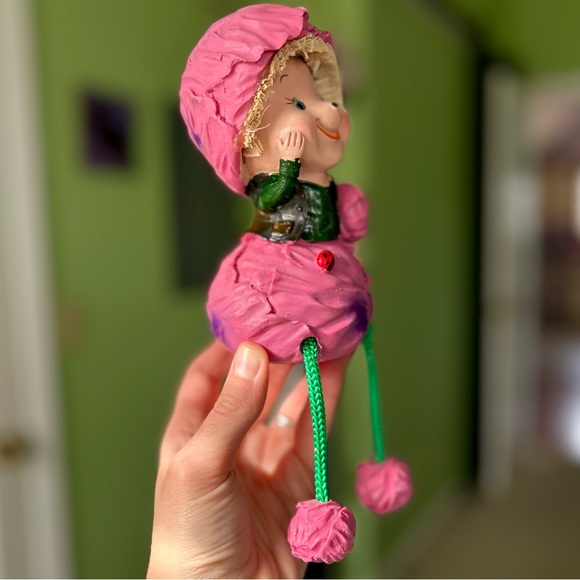 Vintage Pink Sitting Cabbage Girl Farmhouse Cottagecore Ladybug Decor Art - Picture 5 of 10